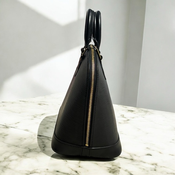 2002’ Vintage Black Epi Louis Vuitton Alma PM - Picture 6 of 14